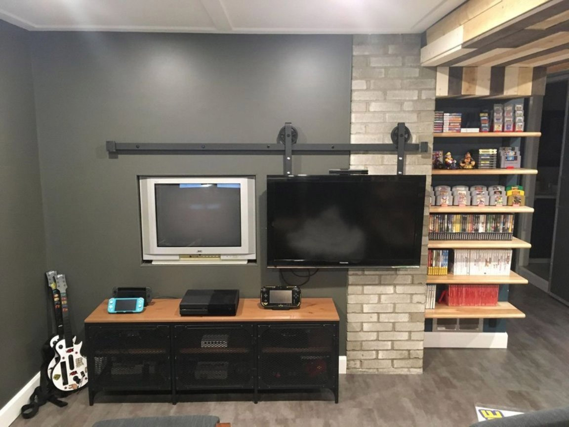 Sliding TV retro game room