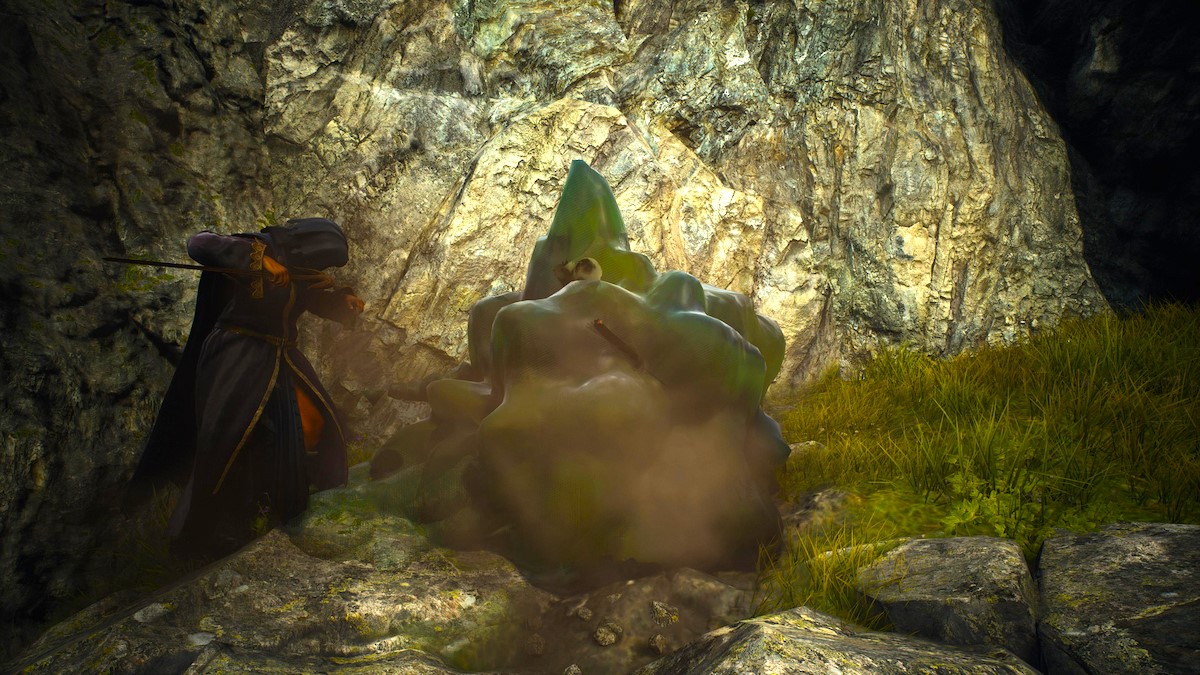 Battling Slime in Dragon's Dogma 2