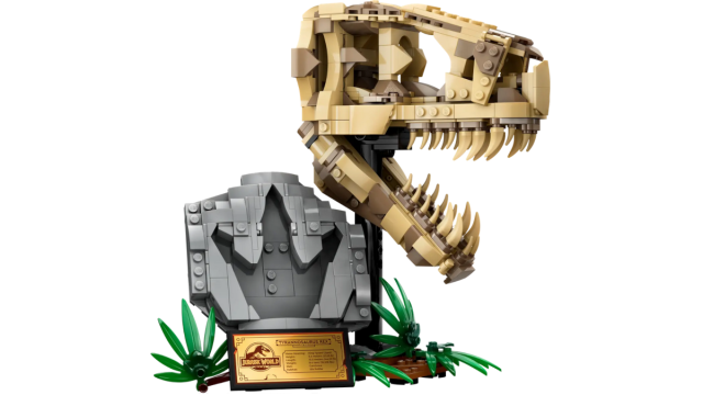 Dinosaur Fossils: T. Rex Skull set from LEGO