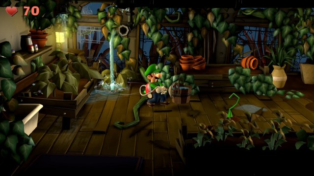 Luigi's Mansion 2 HD Carrying a bucket.