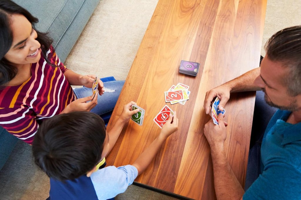 Image of family playing UNO Flip