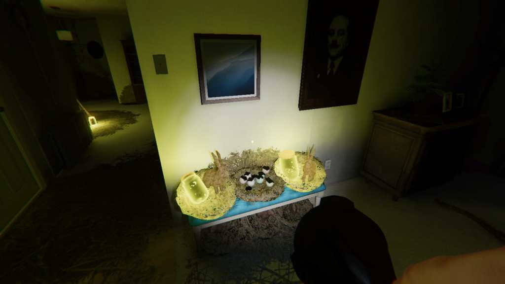 A Forest Minion nest in the dining room at 6 Tanglewood Drive in Phasmophobia