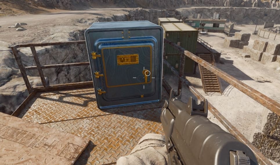 Verdansk safes in Warzone