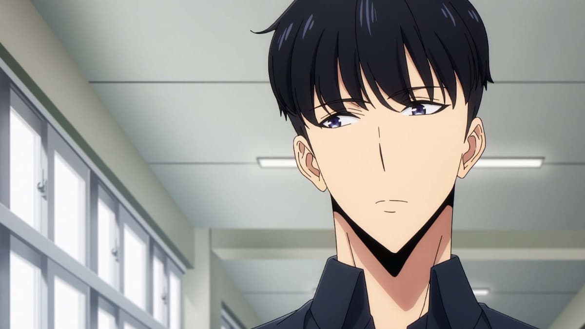 a close-up shot of an anime male character with black hair looking to the side in solo leveling