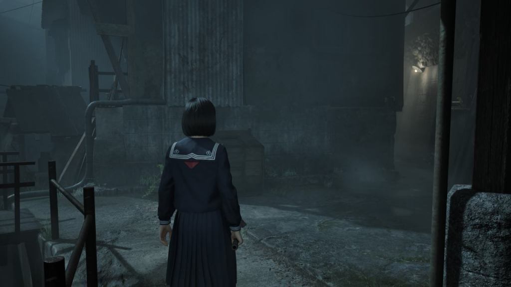 Looking at the entrance to the UFO Broadcast secret area during the "Avoid the monsters and move ahead" objective