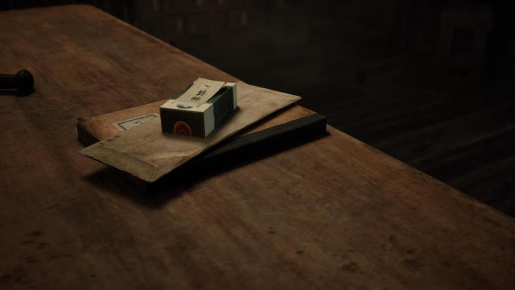 The red and white capsule box atop Shu's letter