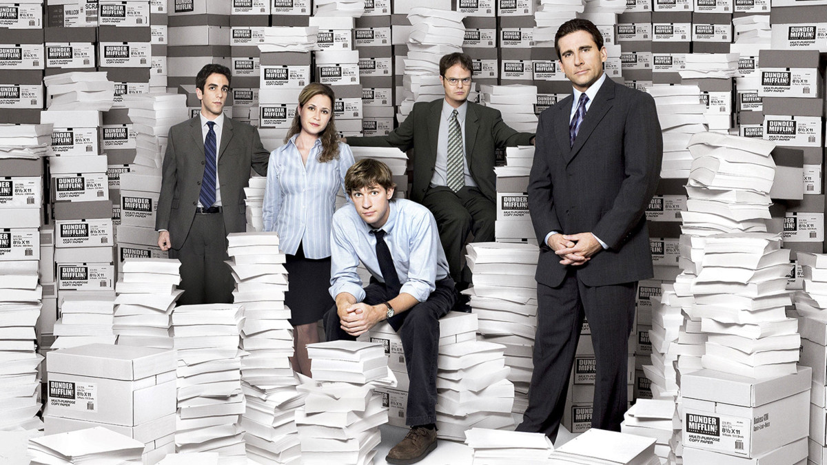Tha main cast of the Office posing