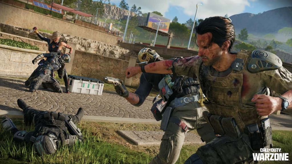 Black Ops Royale looting and fighting