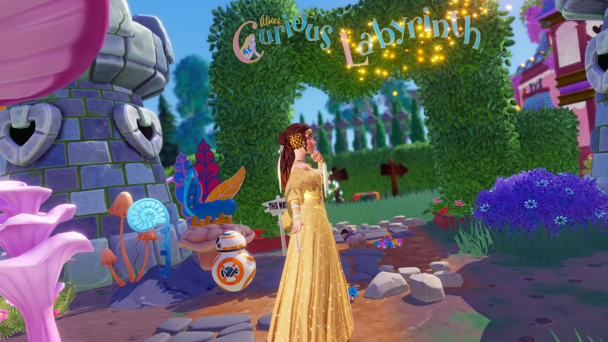Player looking at labyrinth entrance in disney dreamlight valley